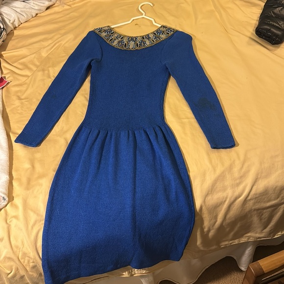 Vintage Couture Pat Sandler for Wellmore dress. It has two slightly hole. - Picture 2 of 4